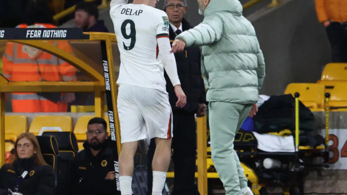 Enzo Maresca reacts angrily after Liam Delap’s red card during Chelsea’s 4–3 victory over Wolves.